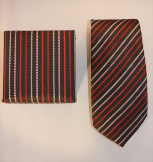 schwarz_weiss_orange_rot-large.jpg